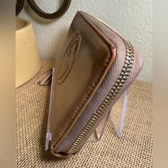 GUCCI patent leather Soho, long wallet - Picture 3 of 7